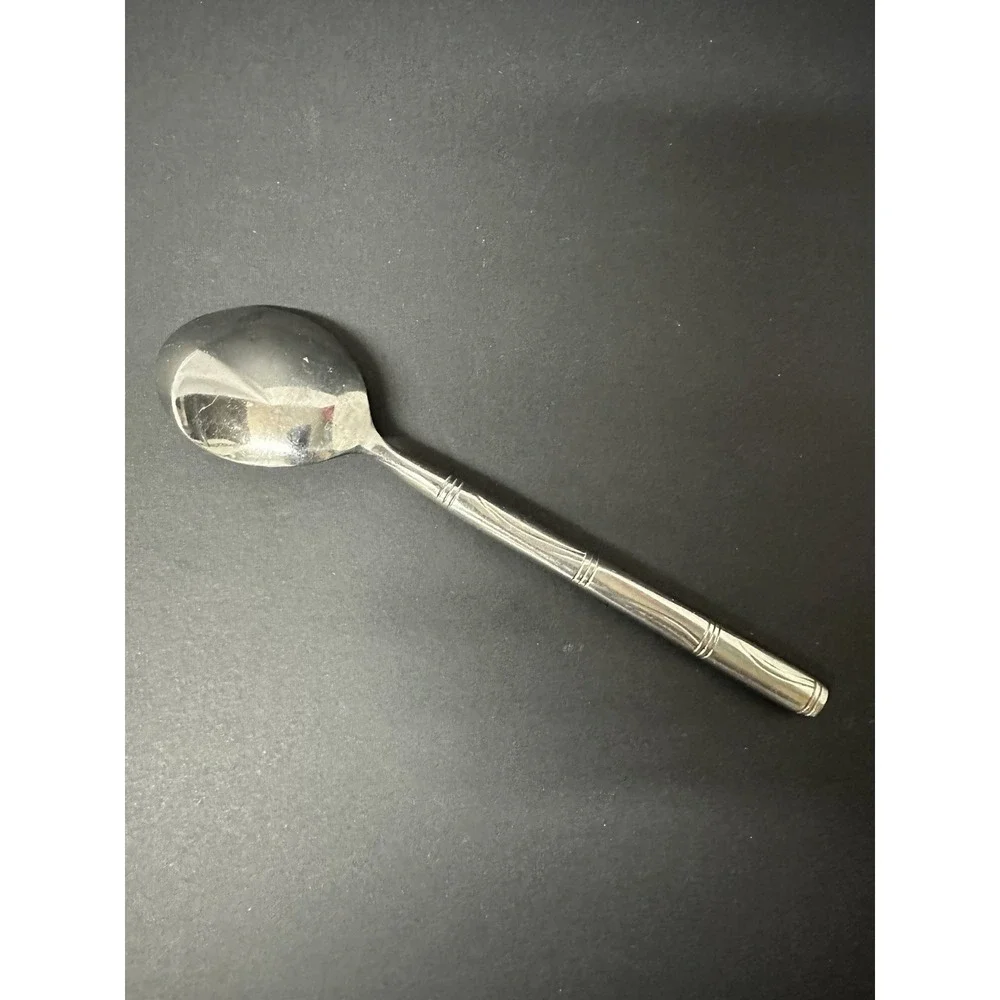 Stainless Flatware Oval Soup Spoons Horizontal Bands Wavy Lines Bamboo-Like Set